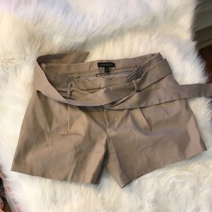 BANANA REPUBLIC SHORT